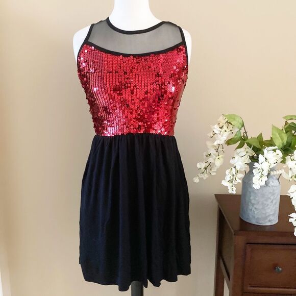 Pretty Secrets Black Red Sequin Nightie - Picture 1 of 4